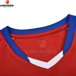 Meilleure vente Vêtements de football design personnalisé Tissu doux de haute qualité Vente en ligne Uniforme - Product Image 3