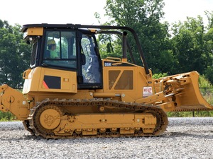 Topadora de Orugas Usada Caterpillar TR56 en Venta con 1 Año de Garantía, Componentes Hidráulicos Bosch Rexroth y Fácil Mantenimiento - Product Image 4