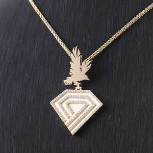 Collier pendentif hip-hop pour homme en argent 925 plaqué or 14 carats avec moissanite ronde taille brillant sur le thème de l'aigle, cadeau pour lui - Product Image 2