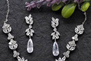 Elegante collar de diamantes cultivados en laboratorio de plata esterlina con pendientes, joyería personalizada, excelente corte, regalo increíble y único para ella - Product Image 2