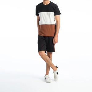 Recién llegado, conjunto doble para hombre, ajuste Regular, cuello redondo, manga corta, color de bloque, ropa informal, ropa cómoda de moda para uso al aire libre - Product Image 1