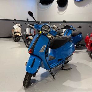 Offre Annuelle 2025 – Nouveaux Scooters GTS310 SuperSport à Vendre - Product Image 1