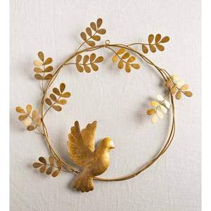 Beau travail décoratif de feuille florale de couronne en métal pour la décoration murale à la maison avec des détails artisanaux artistiques - Product Image 4