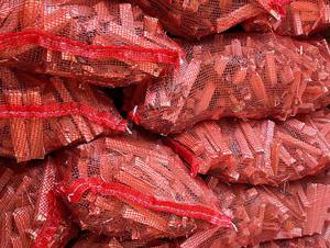 Genuine Europe Supplier of <b>Oak</b> Firewood <b>Logs</b>- Kiln Dried Firewood Moisture 18% - Hardwood Firewood for Heat Energy - Product Image 5