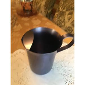 Jarra de metal vintage con ASA/jarra increíble decoración del hogar/detalles adornados/regalo de inauguración de la casa - Product Image 3