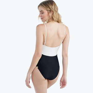 เซ็ตชุดว่ายน้ำ2ชิ้นสำหรับผู้หญิงคอกลมเปลือยหลังสีขาวดำชุดฤดูร้อนลำลองยาวเหนือเข่า - Product Image 4