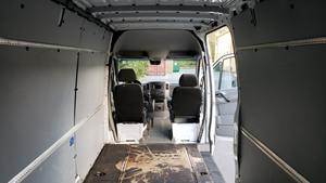 Mercedes-Benz Sprinter 3500 4x4 170 EXT Cargo Van 2015, Motor V6 Turbo-Diésel de 3.0L, Minivan con Tracción en las 4 Ruedas - Product Image 5