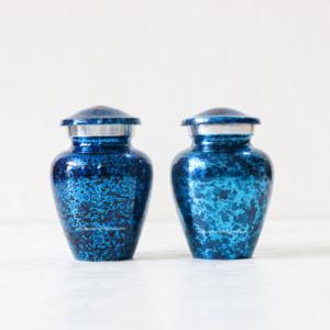 โกศอลูมิเนียมสีฟ้าขนาดเล็กสำหรับเผาขี้เถ้าของมนุษย์พร้อมโกศแกะสลักรูปนกคุณภาพสูง - Product Image 6