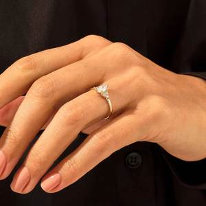 Anillo de Compromiso de Plata de Ley 925 con Incrustaciones de Moissanita de Corte Brillante, Diseño Clásico para Mujer, Chapado en Oro - Product Image 3