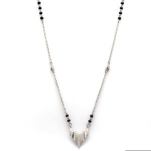 Chaîne de perles noires élégantes Stonewels Diamond Jet Mangalsutra avec diamants brillants Bijoux de mariage à la mode - Product Image 1