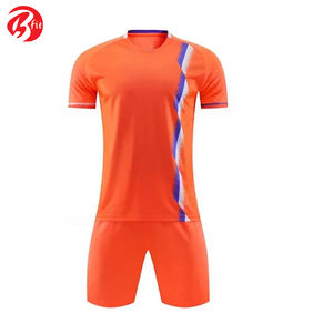À prix raisonnable Entraînement d'équipe de football Vêtements de sport Uniforme Adultes Coupe automatisée Chemises et hauts Vêtements de football Maillot de football - Product Image 2