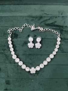 Pendientes de Araña Étnicos con Forma de Campana, Elegantes, Chapados en Oro, Collar de Aleación de Zinc con Circonita para un Look Glamuroso - Product Image 3