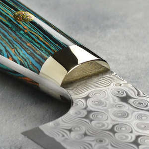 Cuchillo de cocina de acero Damasco personalizable con hoja de acero al carbono y mango de resina de color Regalo OEM DIY de alta calidad para padres. - Product Image 4