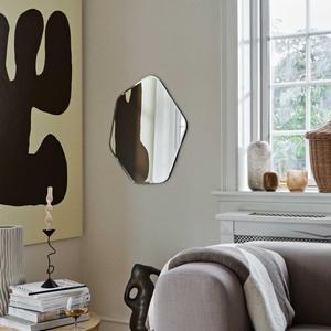 Portavelas de metal negro mate de alta calidad con forma irregular para decoración del hogar inspirada en el arte a precio mayorista - Product Image 3