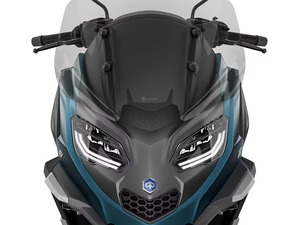 Piaggio Exclusivo Blu Oxygen Matt Scooter Motocicleta de alta velocidad 2025 0 M _ P 3 530 Hierro portátil de tres ruedas - Product Image 2