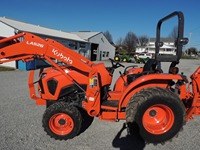 Vente à prix réduit de mini-tracteur Kubota L3302HST 4WD avec moteur diesel, chargeuse-pelleteuse, machine agricole