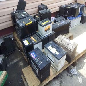 Batterie de voiture au plomb-acide de qualité supérieure, 99% de teneur en plomb, déchets de batterie de voiture usagée, bloc sec drainé, taille / vente en gros - Product Image 1