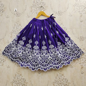 Ensemble Lehenga Choli long pour filles Shoryam Fashion |   Vêtements ethniques pour enfants brodés de violet pour Diwali, mariage, fête, toutes saisons - Product Image 4