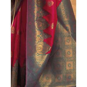 Encantador Sari de Seda Rosa Rani con Blusa para Fiestas y Bodas - Product Image 1