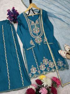 Conjunto Sharara de Diseño para Fiesta con Bordado Floral - Product Image 4