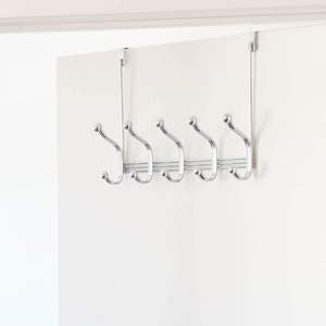 Porte-manteau en métal pour entrée avec une forme élégante, idéal pour présenter des couronnes de saison et des décorations de porte - Product Image 6