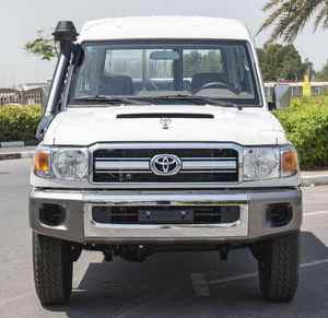 LIMPIA 2022 T o y o t a L a n d - C r u i s e r 78 4.5D - Product Image 1