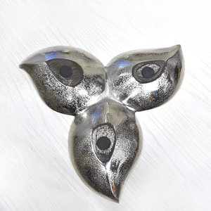 Plateau de service en métal en forme de feuille en aluminium de haute qualité avec finition polie parfait pour les ustensiles de cuisine et la vaisselle - Product Image 4