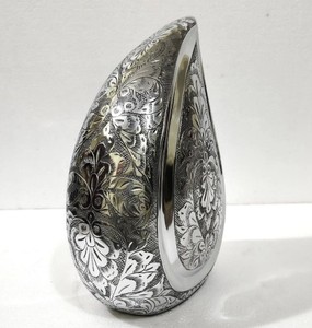 Classic Design Teardrop Aluminium Cremation Urn Embossed Finished Silver Color For Human Ashes <b>Funeral</b> <b>Supplies</b> - Product Image 5