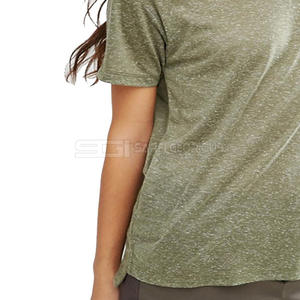 Camiseta de algodón para mujer, corte ajustado, cuello en V, manga corta, transpirable, suave, cómoda, informal, de verano, a la moda, sencilla y moderna. - Product Image 6