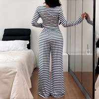 Haut de gamme automne rayures noires et blanches femmes pyjama ensemble de vêtements de nuit-col carré Slim Fit à manches longues Homewear Lingerie