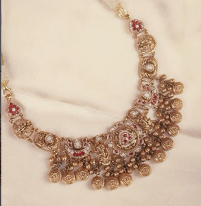 Conjunto de Collar Tradicional Indio en Tono Dorado con Pendientes a Juego, Estilo Templo, Joyería Festiva para Bodas y Celebraciones - Product Image 1