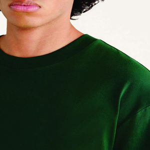 Camiseta de Lona Transpirable Ecológica para Hombre, Estilo Urbano, con Logotipo Vintage Personalizado, Estampado Digital Liso de Gran Tamaño - Product Image 3