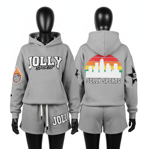 Conjunto de Sudadera con Capucha y Pantalones Cortos de Felpa de Algodón GSM Premium para Mujer, Color Beige Arena, Ropa Urbana, con Logotipo Personalizado Serigrafiado - Product Image 5