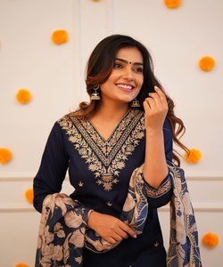 Kaftanes listos para Bodas: haga una declaración en las bodas con nuestra colección de Kaftan listos para bodas, ideal para boutiques - Product Image 2