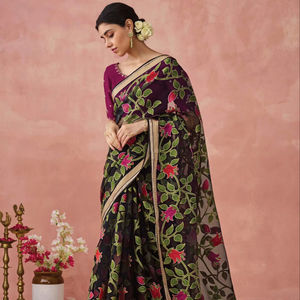 เสื้อส่าหรีผ้าไหมบราสโซ่พร้อมเสื้อปักลายเสื้อส่าหรีสำหรับงานแต่งงานเสื้อส่าหรีออกแบบสำหรับงานปาร์ตี้ - Product Image 1