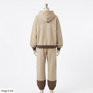 Ensemble survêtement streetwear personnalisé pour femme, beige et marron, coupe oversize, en molleton de coton, vente en gros OEM - Product Image 3