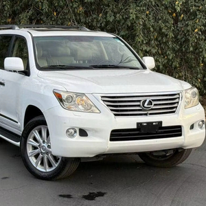 Voiture d'occasion 2OO8 Lex-us LX57O Base pas cher - Product Image 1