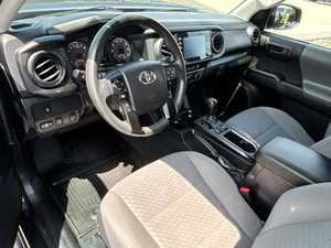 USADO 2023 para TRD Sport Access Cab RWD Automático R20 Tela Oscura EN Buen Estado - Product Image 4