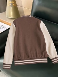 เสื้อแจ็คเก็ตวาร์ซิตี้สีน้ำตาล ปักลายเครื่องบิน ทรงปกติ ใส่ได้ทั้งชายและหญิง สไตล์ลำลอง สำหรับฤดูใบไม้ร่วง ผลิตจากผ้าถักโพลีเอสเตอร์ผสมฝ้าย แขนเสื้อมีแถบลาย - Product Image 2