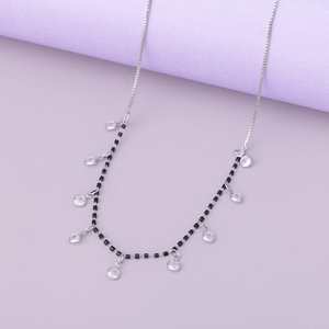 Collier tendance plaqué or 184854, chaîne à maillons diamantés avec perles coquillages pour occasions festives - Product Image 3