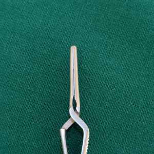 Pinces vasculaires Rudraksh Medisystem Bulldog 2 pouces droites en acier inoxydable, utilisation manuelle en milieu hospitalier, réutilisables, certifiées CE classe I - Product Image 2