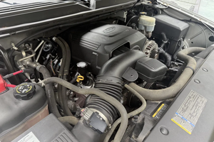 Vehículo Usado a Precio Accesible - Volante a la Izquierda |   Volante a la derecha |   CADILLAC ESCALADE ESV PLATINUM AWD 2010 - Product Image 6