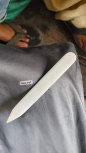 Outil de pliage en os de buffle écologique professionnel, outil de pliage naturel pour l'artisanat, la fabrication de cartes, style sculpté et poli, animal par Faizacraft - Product Image 5