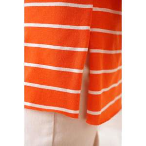 Tunique Premium à rayures orange pour la gymnastique Vêtements optimaux pour la performance - Product Image 1