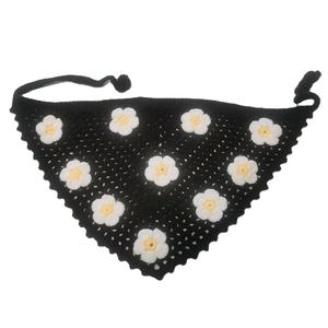 Élégant foulard bandana en crochet motif marguerite pour adultes, design personnalisé, plusieurs couleurs, idéal pour le printemps et les voyages en extérieur - Product Image 1
