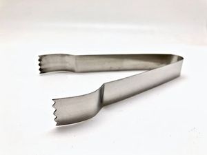 Pinzas de hielo modernas y elegantes de acero inoxidable para servir en fiestas, diseñadas para combinar con cualquier decoración contemporánea de cocina o bar - Product Image 3
