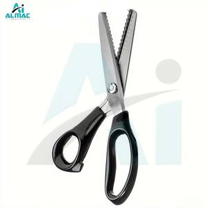 Ciseaux ménagers durables ALMAC avec poignée noire ergonomique conçus pour une prise en main confortable et une coupe précise - Product Image 3