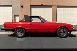 MERCEDES-BENZ 560SL USADO DE 1989, CON VOLANTE A LA IZQUIERDA/DERECHA - Product Image 2