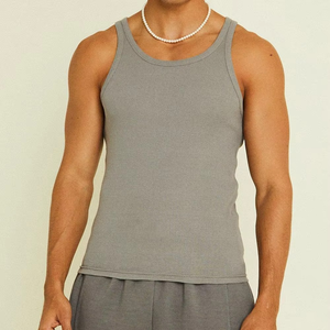 Camiseta sin mangas acanalada personalizada para hombre, de compresión, transpirable, talla grande, atlética, ajustada, para gimnasio, fitness, running, casual y deportiva. - Product Image 4