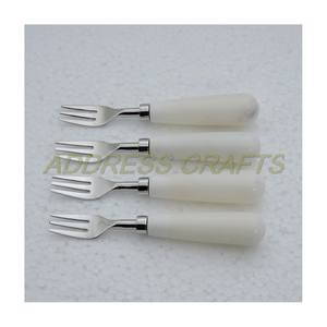 Ensemble de fourchettes élégant en acier inoxydable avec manche en résine couverts ustensiles en argent avec époxy de haute qualité 2025 ensemble de fourchettes de vente chaude - Product Image 4